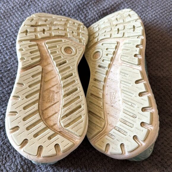 Brooks Ariel GTS 23 Mint Green Stability Running Walking Shoes Women’s Size 9 - Picture 12 of 14